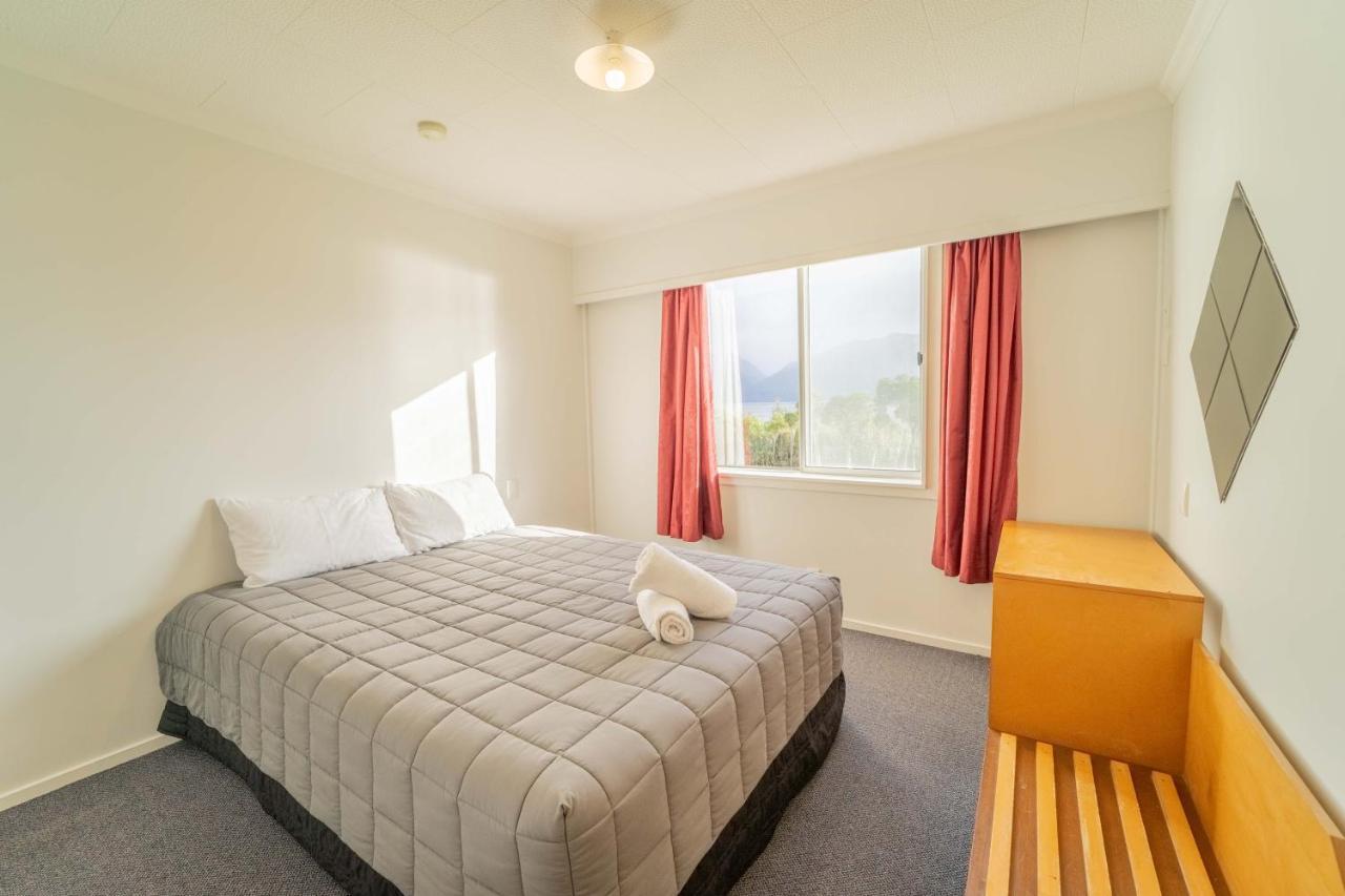 Fiordland National Park Lodge Te Anau Downs Экстерьер фото