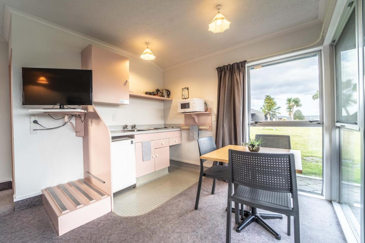Fiordland National Park Lodge Te Anau Downs Экстерьер фото