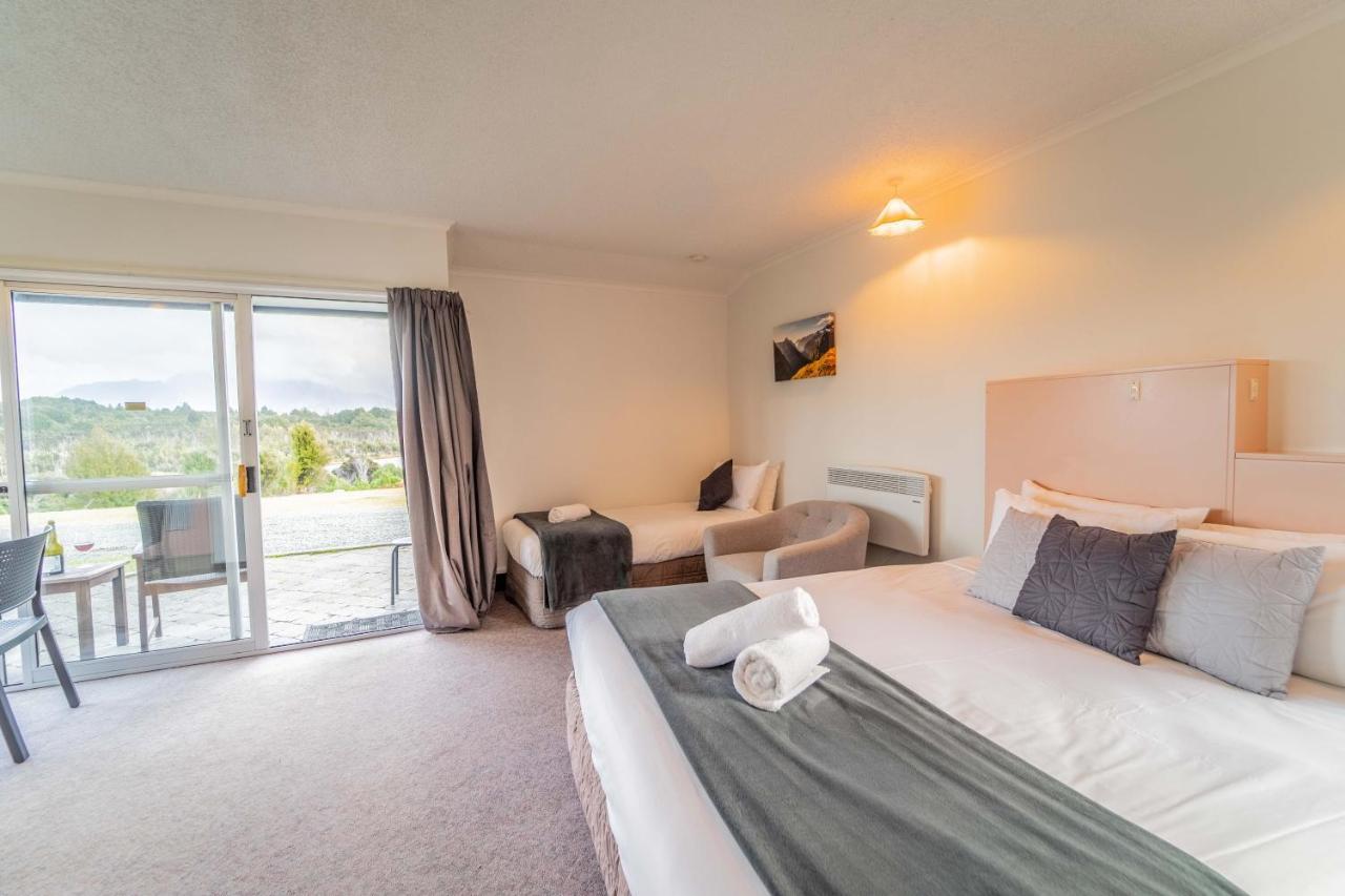 Fiordland National Park Lodge Te Anau Downs Экстерьер фото