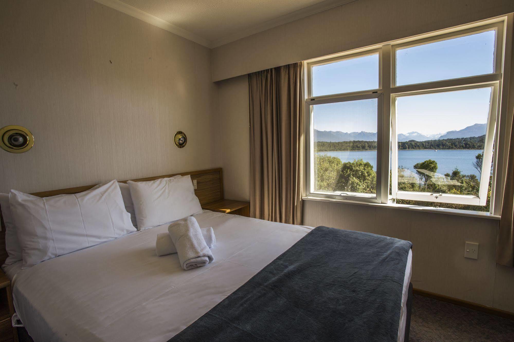 Fiordland National Park Lodge Te Anau Downs Экстерьер фото