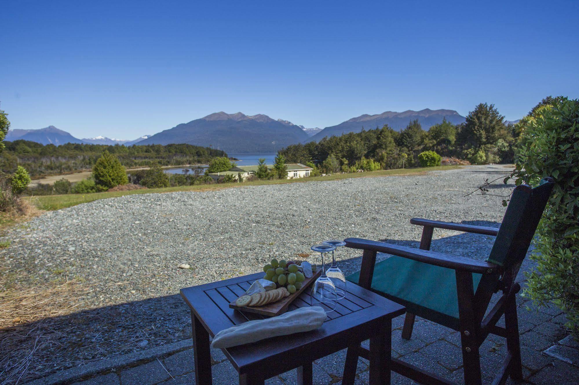 Fiordland National Park Lodge Te Anau Downs Экстерьер фото