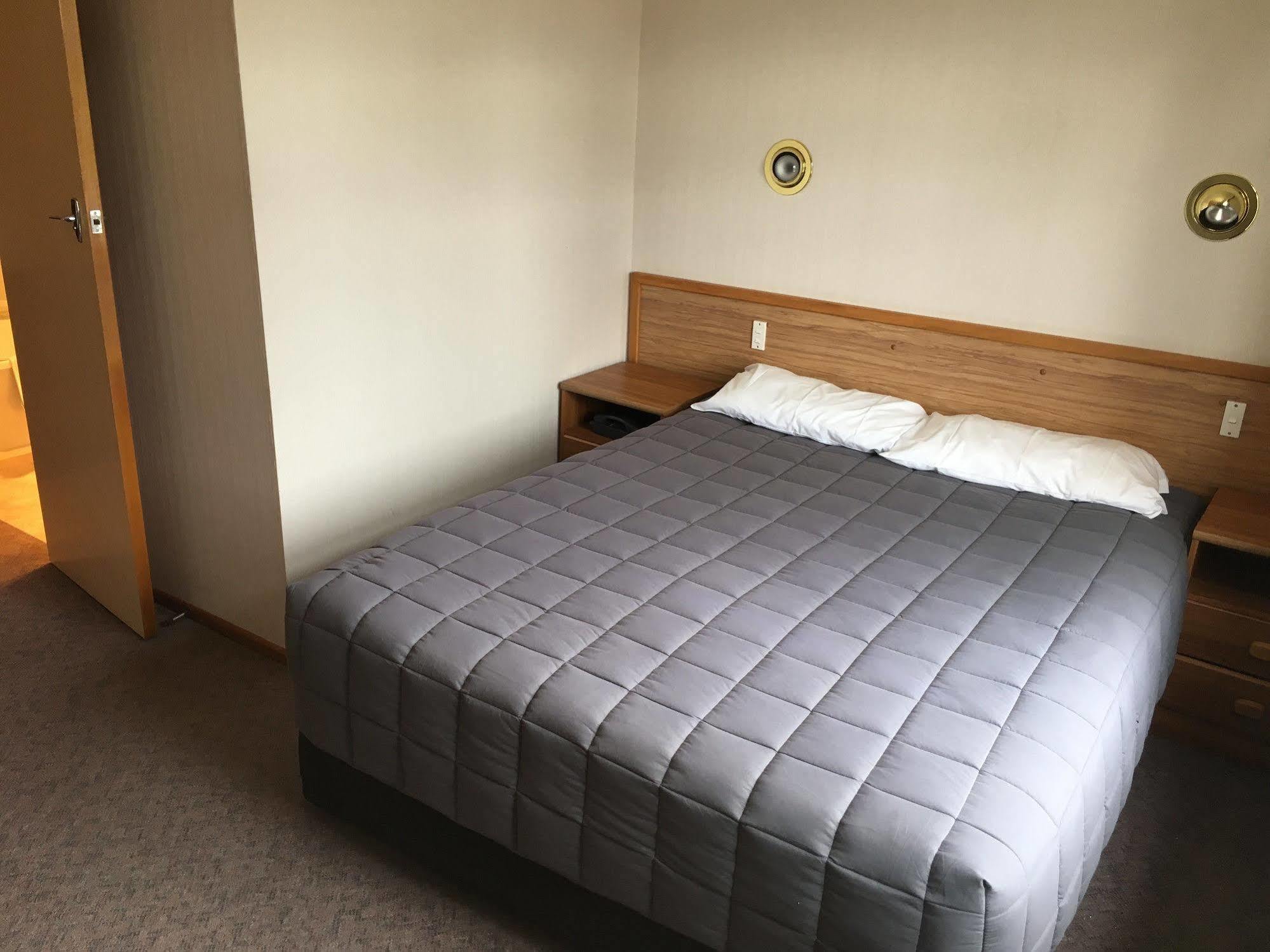 Fiordland National Park Lodge Te Anau Downs Экстерьер фото