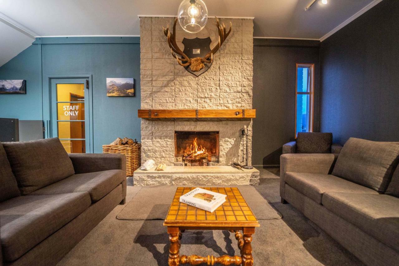 Fiordland National Park Lodge Te Anau Downs Экстерьер фото